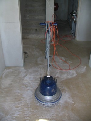 RD Syrovice-lité potěry a zbroušení (5)